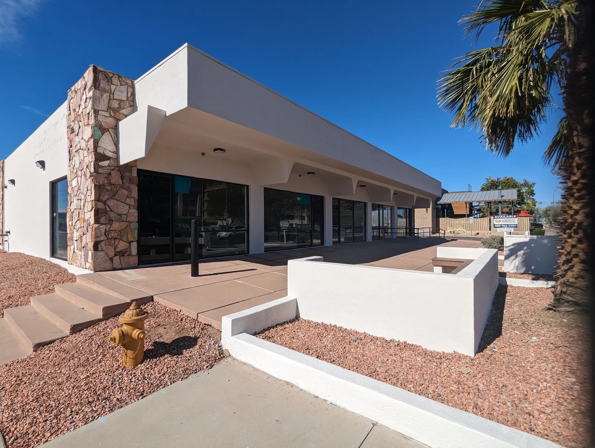 1302 N Scottsdale Rd, Scottsdale, AZ for lease Building Photo- Image 1 of 11