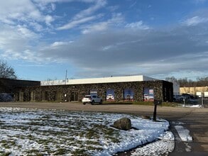 2021 Midway Dr, Twinsburg, OH for lease Interior Photo- Image 1 of 12