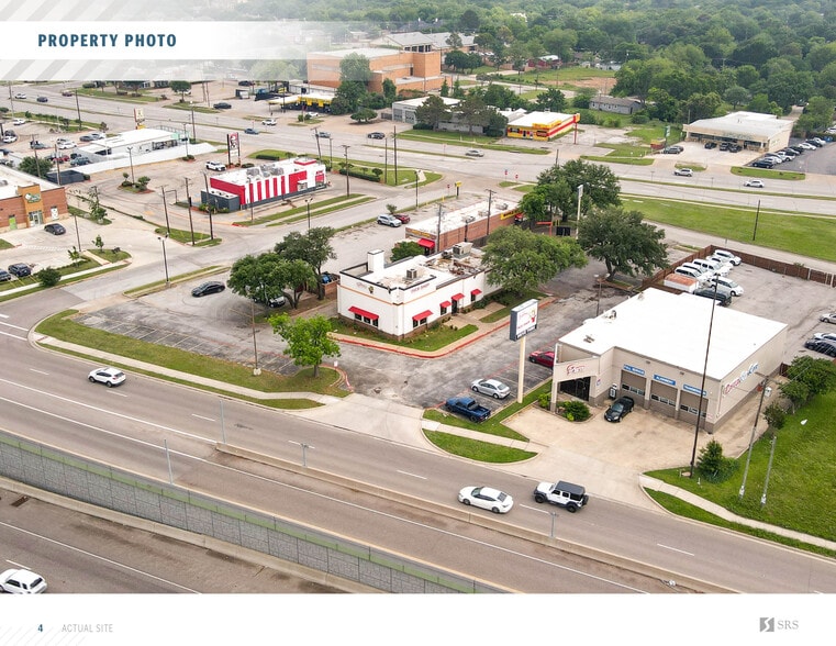 205 Airport Fwy, Euless, TX à vendre - Photo du bâtiment - Image 3 de 9