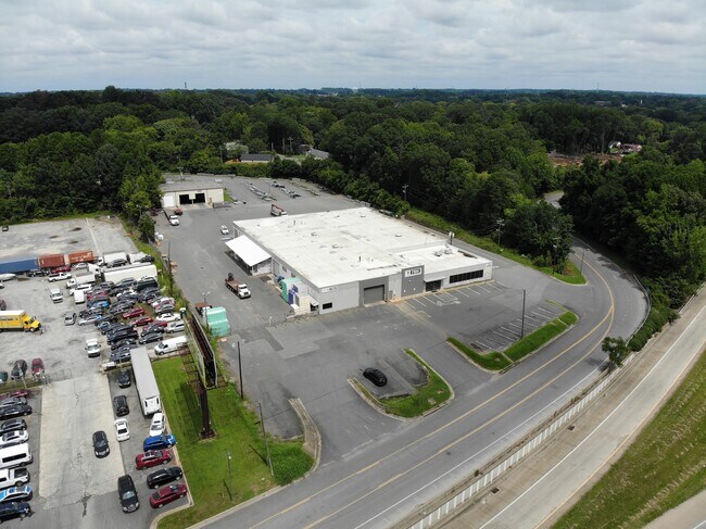 More details for 900 S Thomasboro Dr, Charlotte, NC - Industrial for Lease