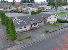 902 E Maple St, Arlington WA - Services immobiliers commerciaux