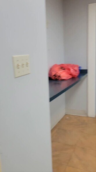 3333 Bardstown Rd, Louisville, KY à louer - Vidéo sur l’inscription commerciale - Image 2 de 5