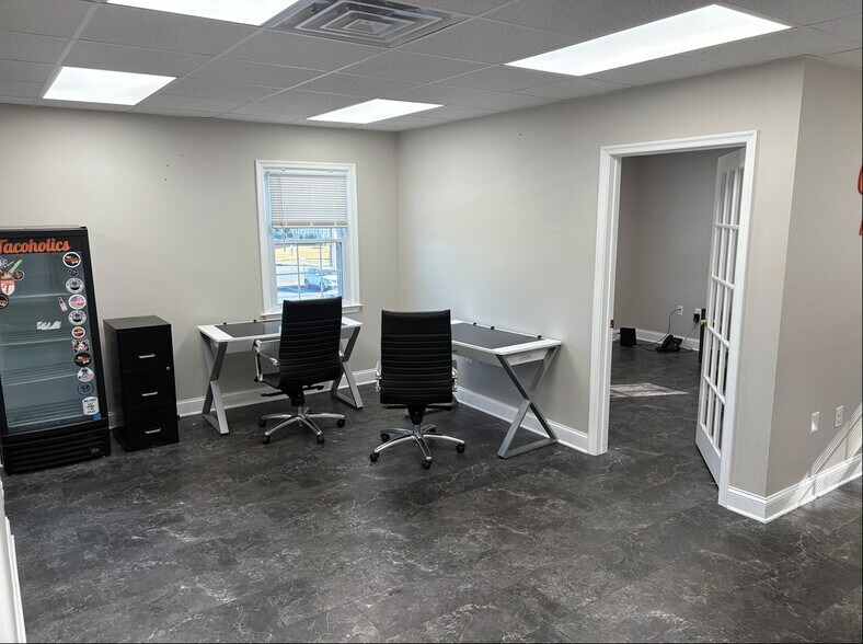 617 Union Ave, Brielle, NJ à louer - Photo intérieure - Image 3 de 6