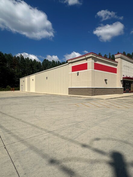 60 Mike Parra Rd, Columbus, MS à vendre - Photo du bâtiment - Image 3 de 8