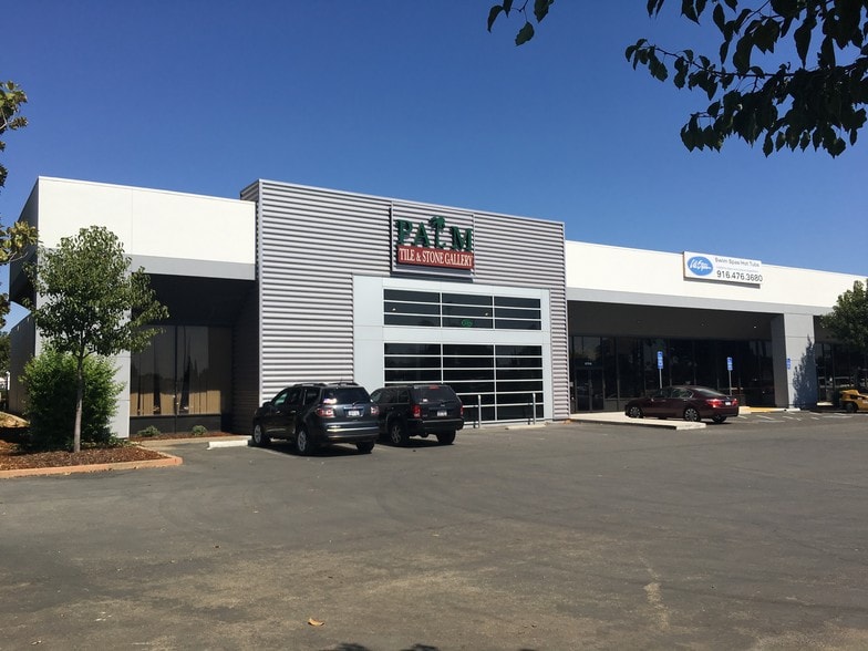 9844 Business Park Dr, Sacramento, CA à vendre - Photo du bâtiment - Image 2 de 10