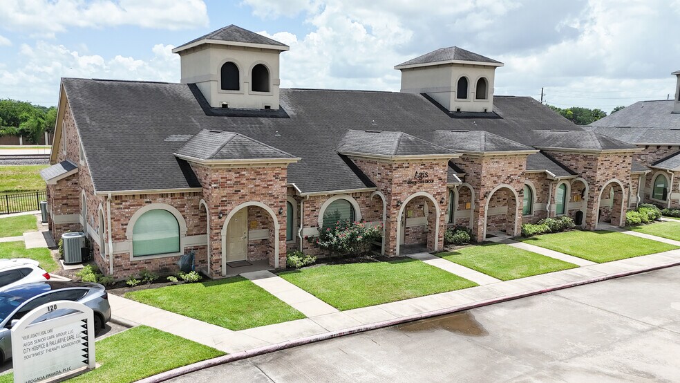 120 Eldridge Rd, Sugar Land, TX à vendre - Photo du bâtiment - Image 1 de 8