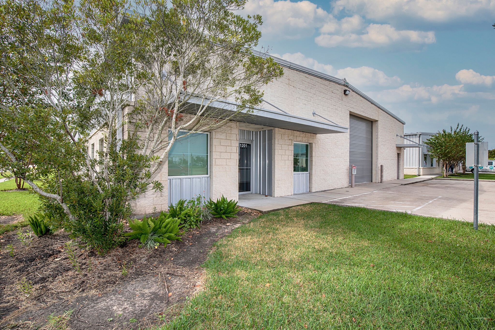 1201 Butler Rd, League City, TX for lease Building Photo- Image 1 of 20