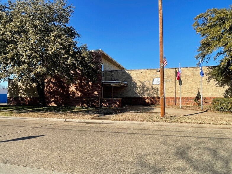 1309 Newport Ave, Dallas, TX à vendre - Photo du bâtiment - Image 2 de 26
