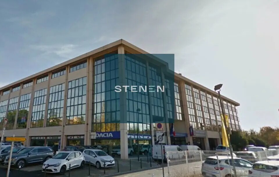 Office in Aix-en-Provence for lease Building Photo- Image 1 of 17