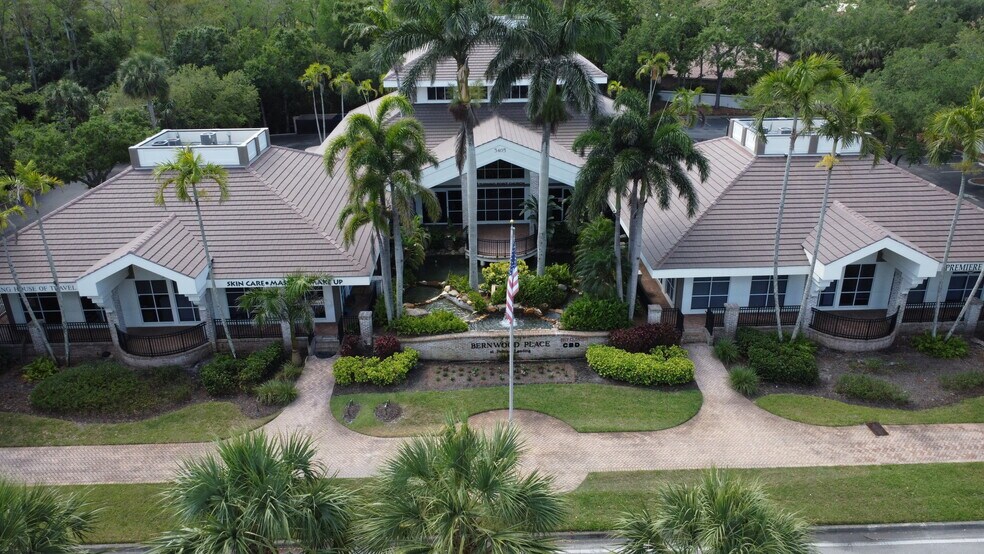 3409 Pelican Landing Pky, Bonita Springs, FL à louer - Photo du bâtiment - Image 1 de 10