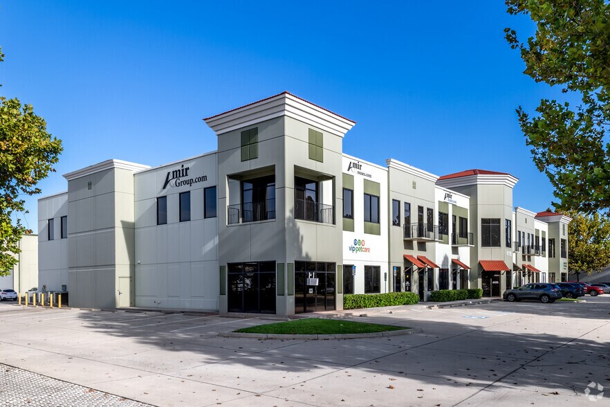 4175 S Pipkin Rd, Lakeland, FL à louer - Photo du bâtiment - Image 2 de 10