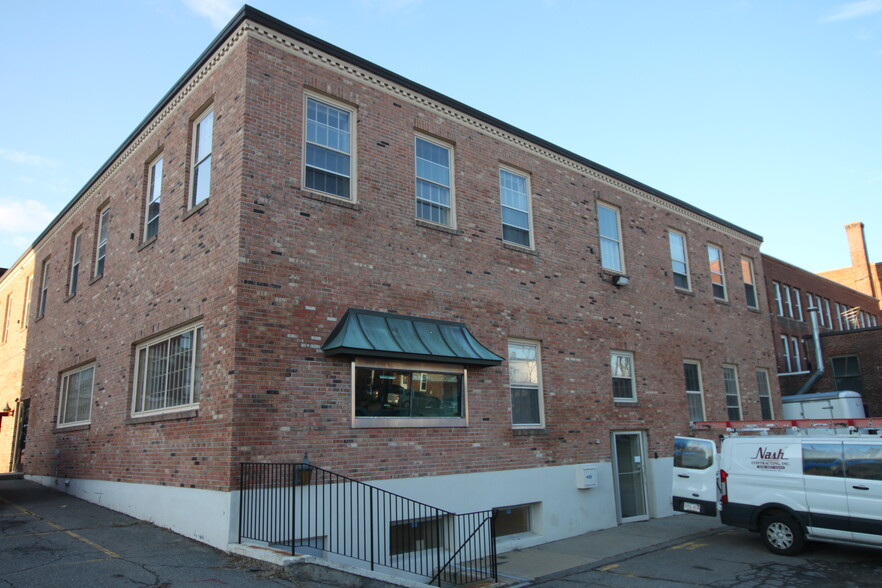 29 Main St, Leominster, MA for lease - Building Photo - Image 2 of 8