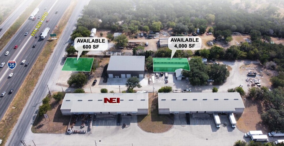 9475 Interstate 35 N, New Braunfels, TX à louer - Photo du bâtiment - Image 2 de 8