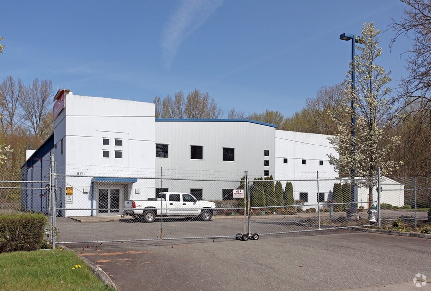 5111 4th St E, Fife, WA for lease - Building Photo - Image 1 of 4