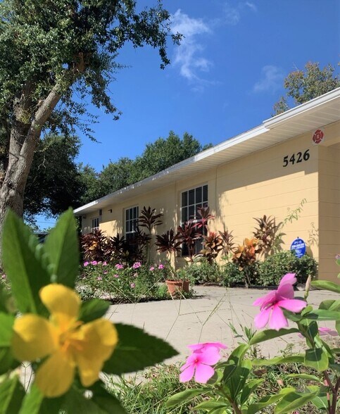 5426 18th St W, Bradenton, FL à vendre - Photo du bâtiment - Image 1 de 32