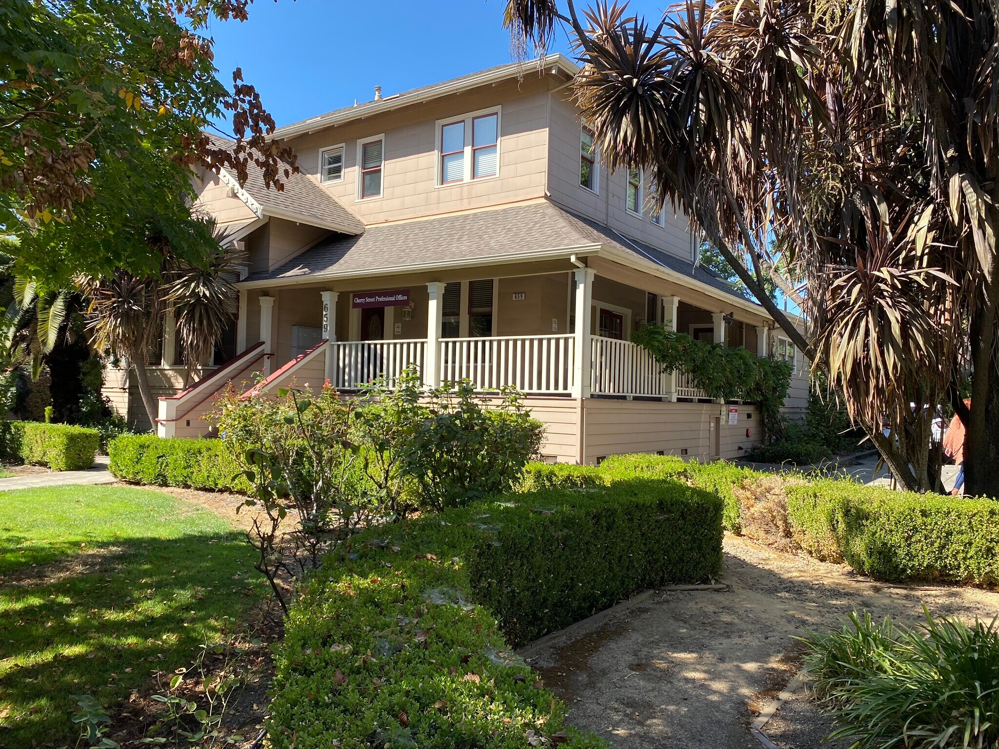 659 Cherry St, Santa Rosa, CA à louer Photo principale- Image 1 de 13