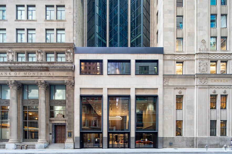 320 Bay St, Toronto, ON for lease - Building Photo - Image 3 of 20