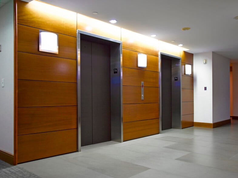 999 PONCE DE LEON Blvd, Coral Gables, FL for lease - Interior Photo - Image 2 of 3