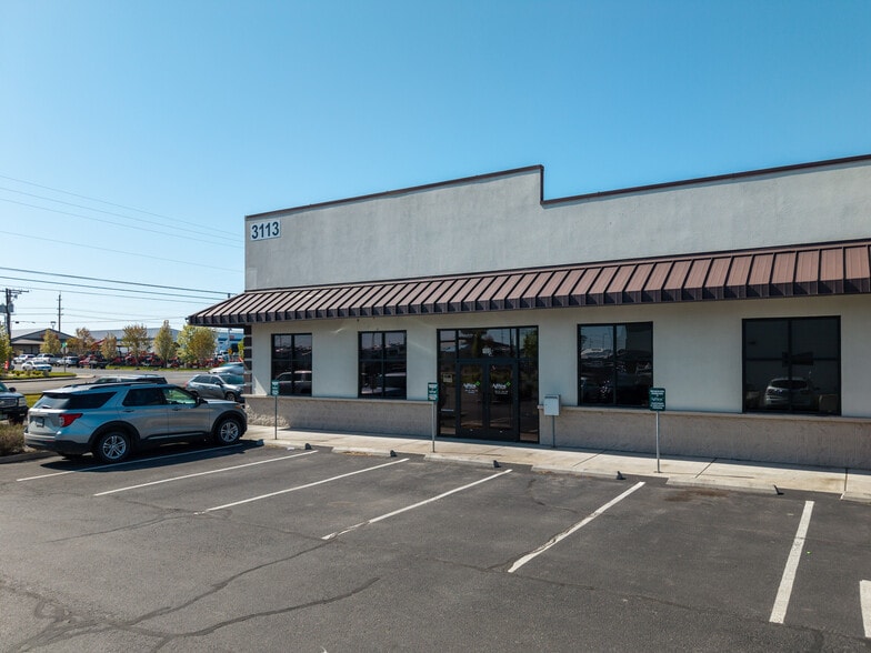3113 S Highway 97, Redmond, OR for lease - Building Photo - Image 3 of 13