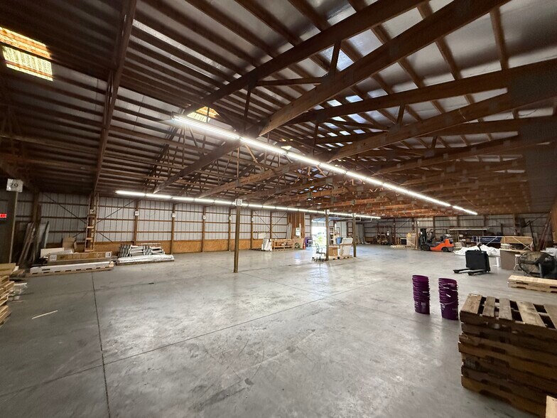 4840 Reagan Dr, Charlotte, NC à louer - Photo du bâtiment - Image 3 de 14