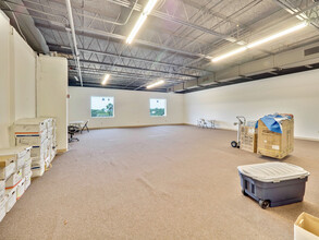 2101 Indian River Blvd, Vero Beach, FL for lease Interior Photo- Image 1 of 2