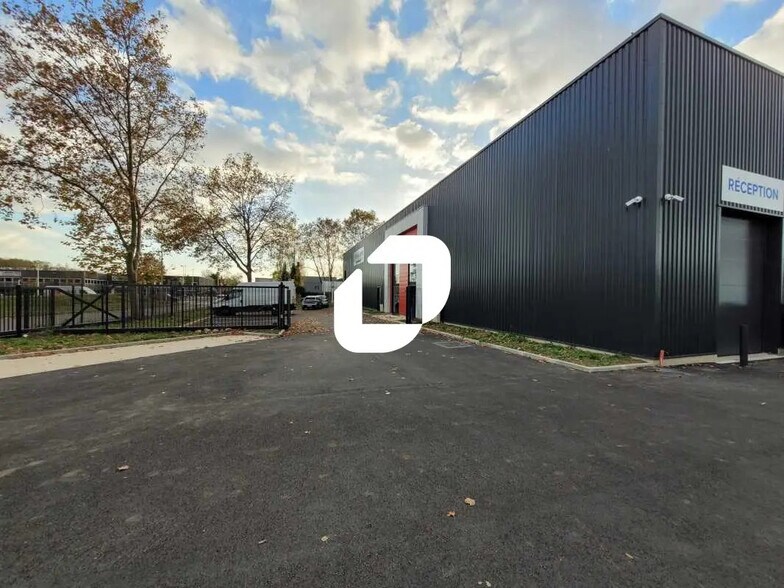 Flex dans Bondoufle à louer - Photo du bâtiment - Image 2 de 14