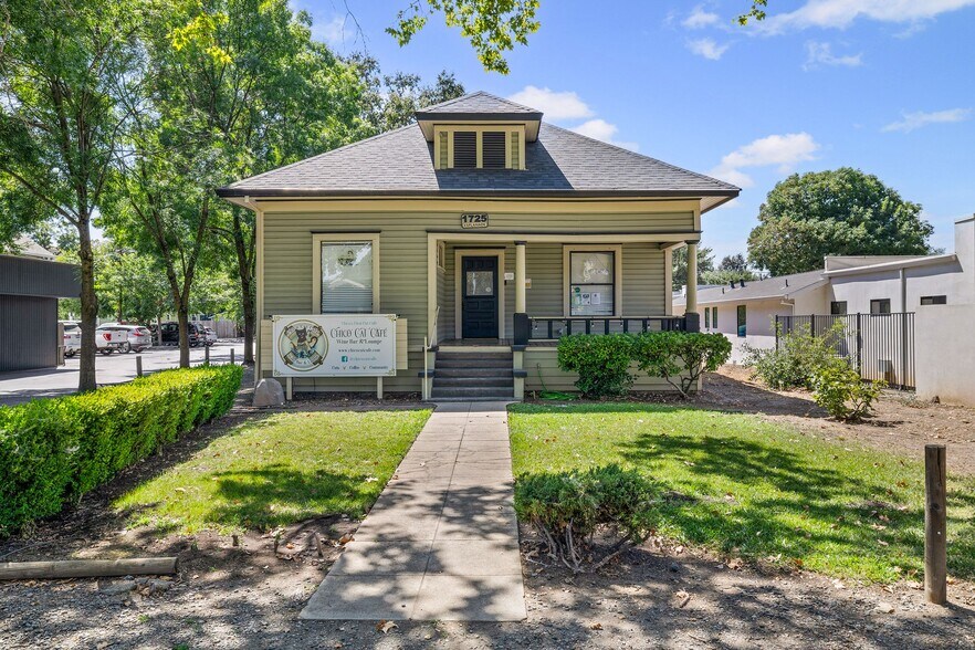 1725 Esplanade Rd, Chico, CA à louer - Photo du bâtiment - Image 1 de 5