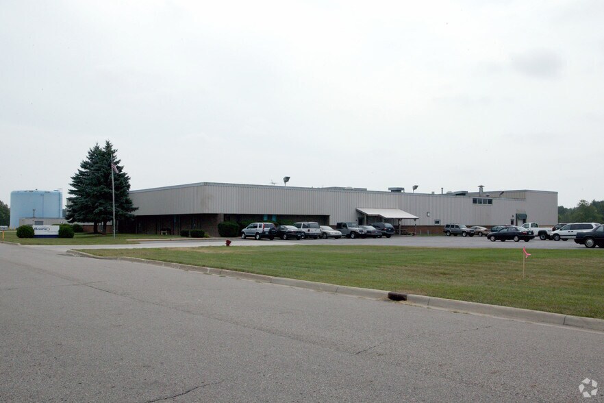205 Oliver Dr, Marshall, MI à vendre - Photo du bâtiment - Image 2 de 27