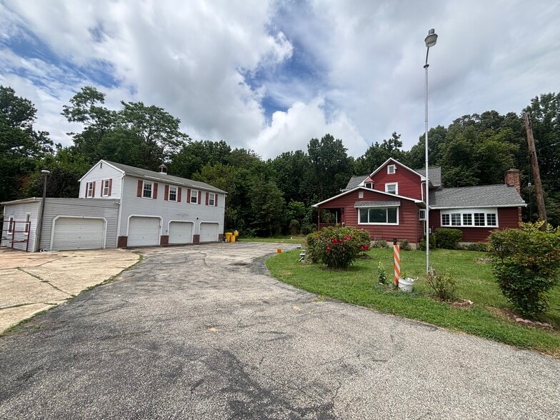 1326 Furnace Rd, Linthicum Heights, MD for lease - Building Photo - Image 2 of 14