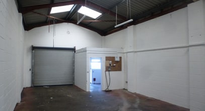 Field Rd, Walsall for lease Interior Photo- Image 2 of 3
