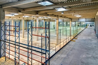 Flex dans Bondoufle à louer Photo du bâtiment- Image 2 de 9