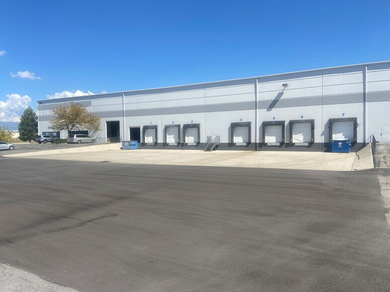3295 W California Ave, Salt Lake City, UT à louer - Photo du bâtiment - Image 2 de 3