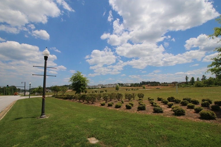 507 Fob James Dr, Valley, AL à vendre Photo principale- Image 1 de 3