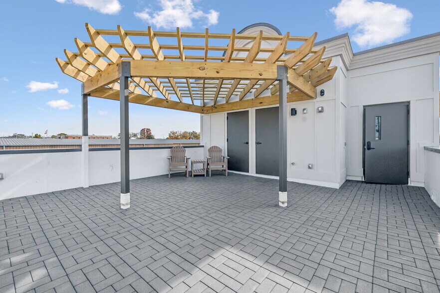 204 E Main St, Lebanon, TN à louer - Photo du bâtiment - Image 2 de 4