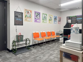 5100 Main St, Downers Grove, IL for lease Interior Photo- Image 1 of 5