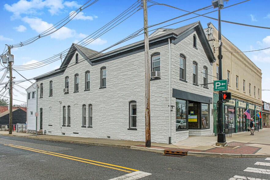 135 Main St, Matawan, NJ à louer - Photo du bâtiment - Image 2 de 12