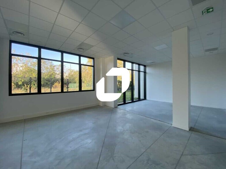 23 Bis Rue Saint Jean De Dieu, Lyon for lease - Interior Photo - Image 2 of 9