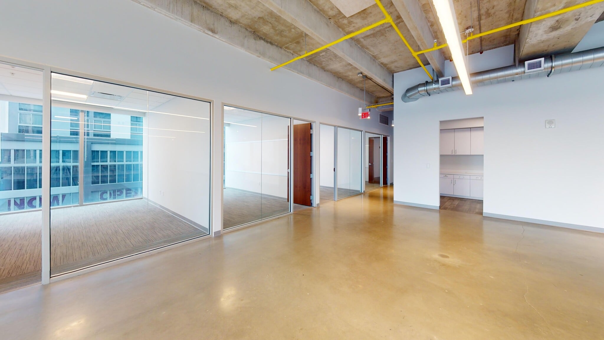 161 NW 6th St, Miami, FL for lease Interior Photo- Image 1 of 23