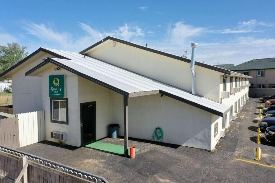 1120 E Main St, Cortez, CO à vendre - Photo du bâtiment - Image 2 de 16