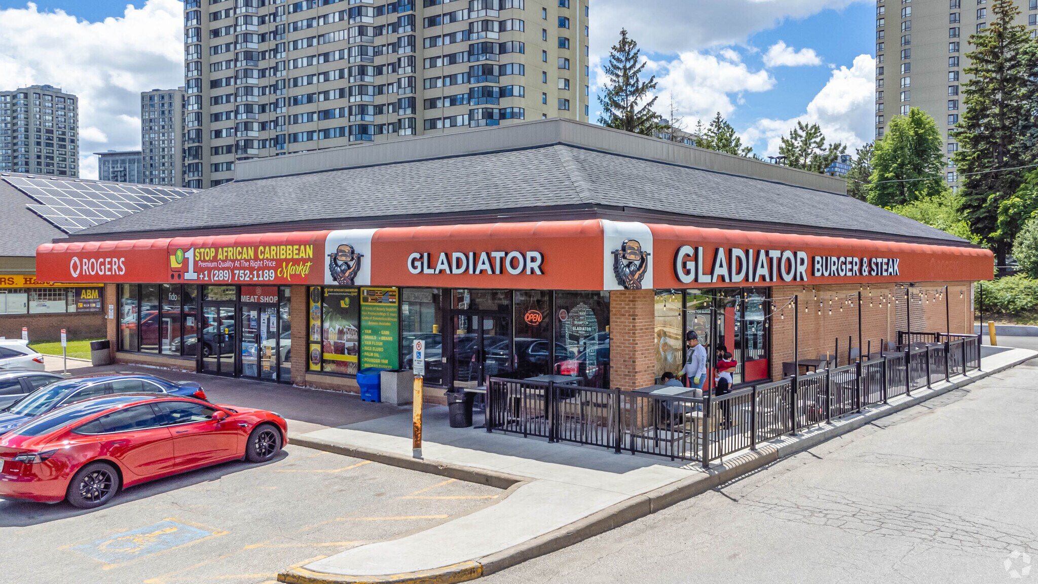 16 Lisa St, Brampton, ON à vendre Photo principale- Image 1 de 1