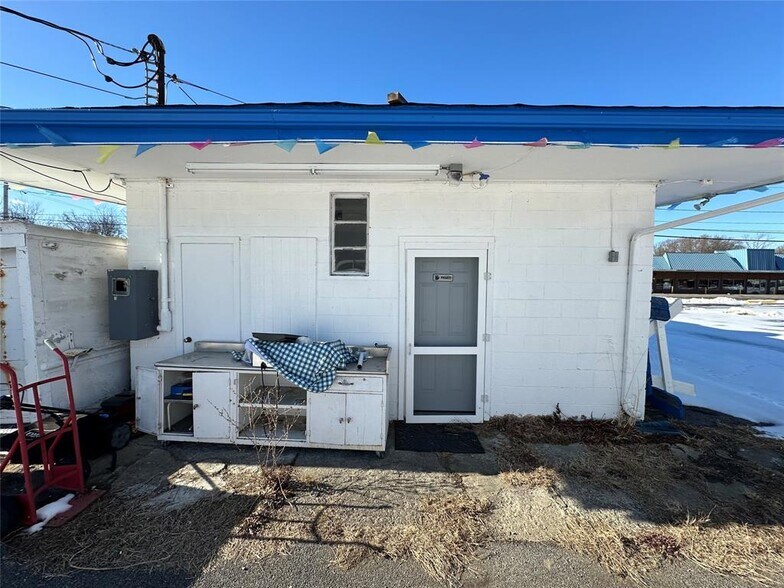 71 Homestead Ave, Maybrook, NY à vendre - Photo du bâtiment - Image 3 de 11