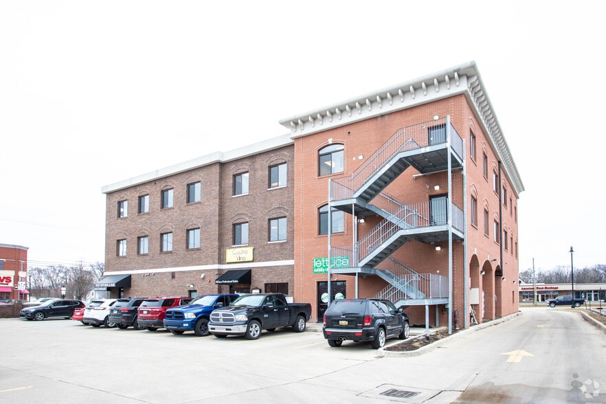 52957-52975 Van Dyke Ave, Shelby Township, MI for lease - Building Photo - Image 3 of 3