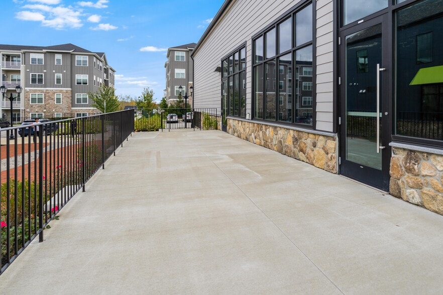 1280 Osgood St, North Andover, MA for lease - Building Photo - Image 3 of 5