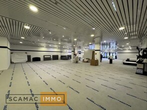 Retail in Pringy for sale Interior Photo- Image 1 of 5
