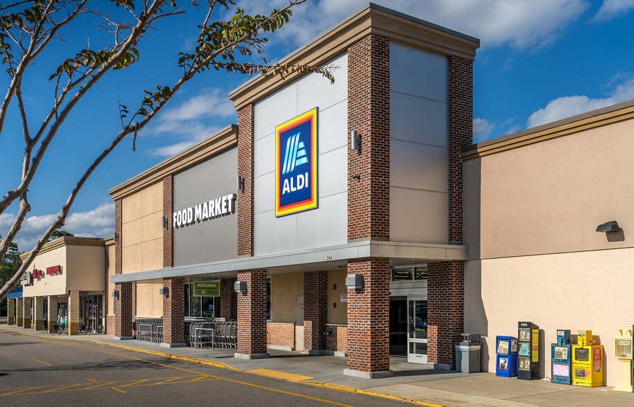 200 N Highway 17, North Myrtle Beach, SC for lease - Building Photo - Image 3 of 9