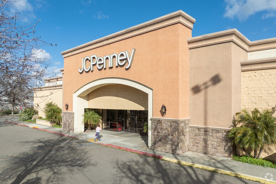 1264 E Gibson Rd, Woodland, CA à vendre - Photo du bâtiment - Image 3 de 26