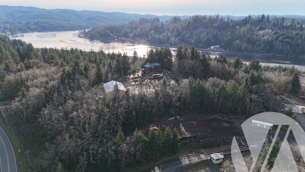 330 S Bay Rd, Toledo, OR à vendre - Photo du bâtiment - Image 3 de 15