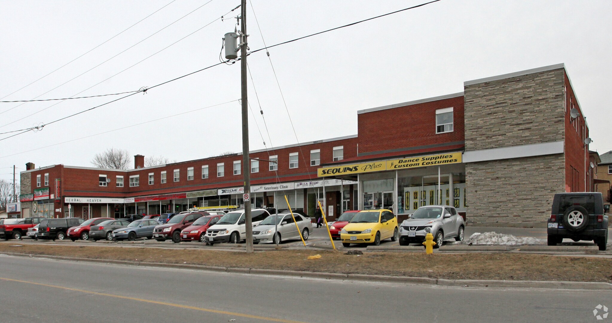 357-377 Wilson Rd S, Oshawa, ON for sale Primary Photo- Image 1 of 1