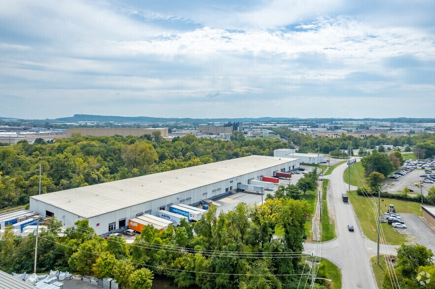 1602-1634 J P Hennessy Dr, La Vergne, TN for lease - Aerial - Image 2 of 5