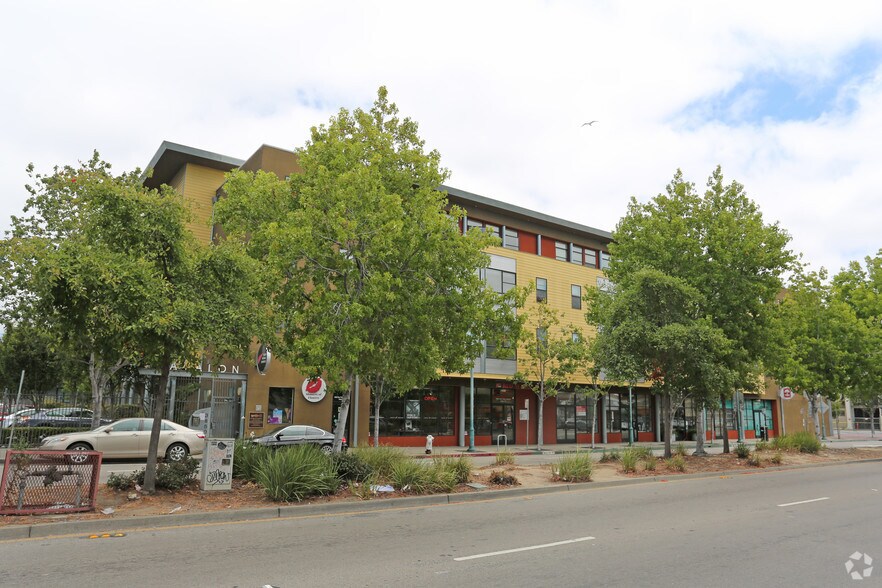 3850 San Pablo Ave, Emeryville, CA à louer - Photo du bâtiment - Image 1 de 7